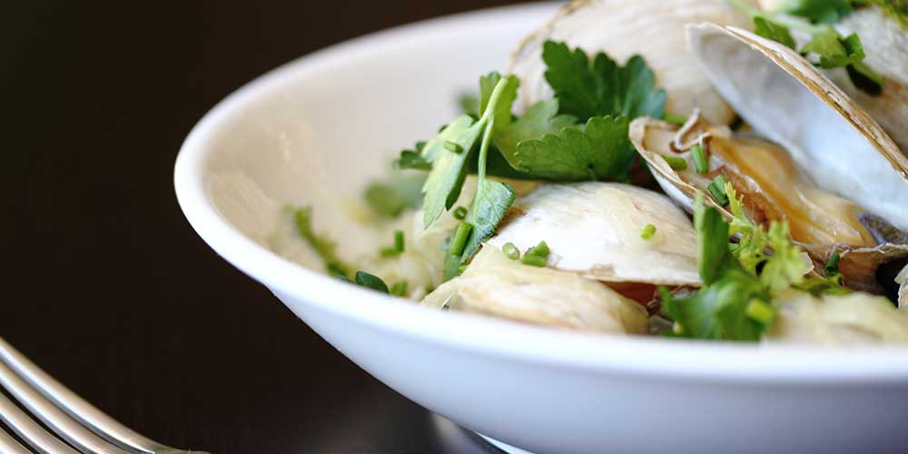 Herb & Anise Steamer Clams