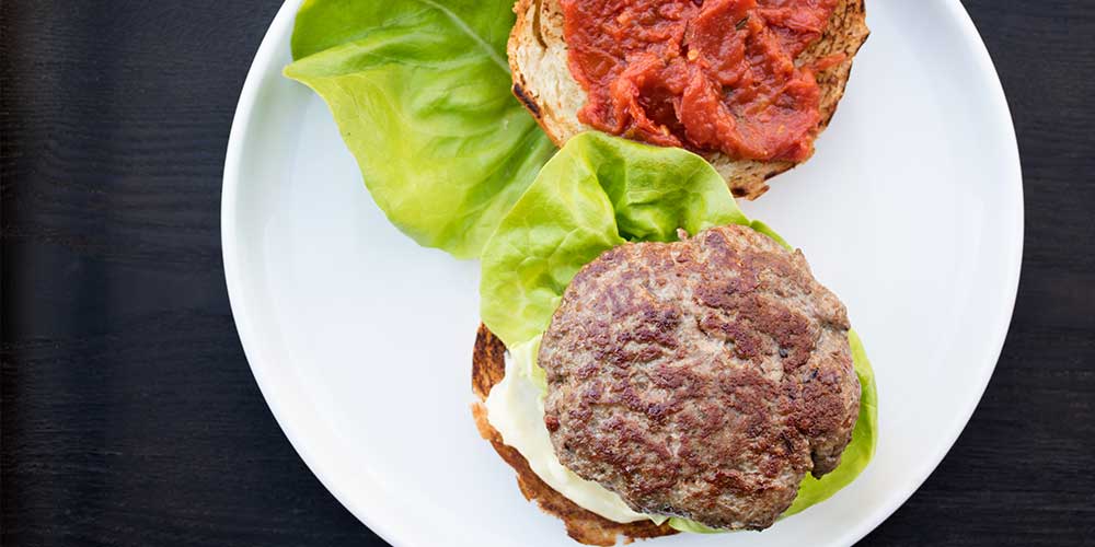 Lamb Burger w/ Lemon Aioli & Tomato Jam